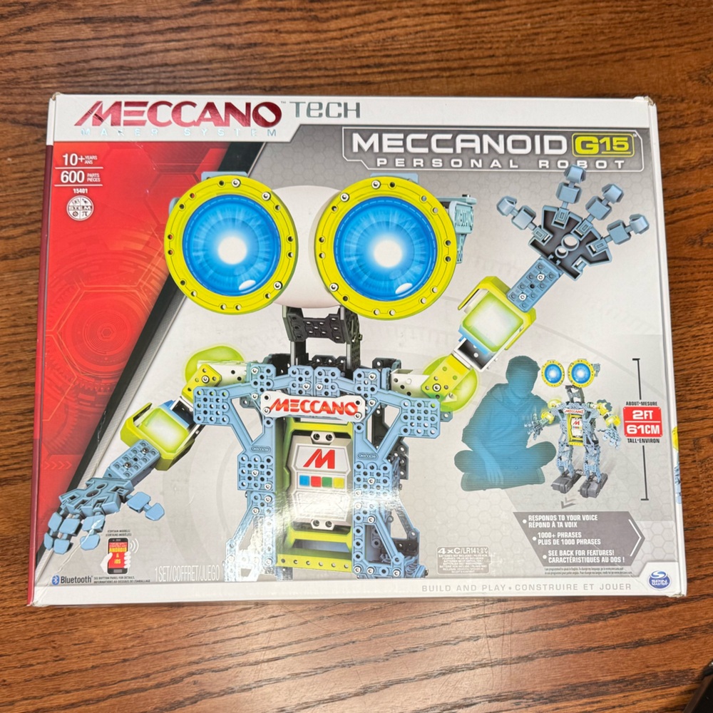 Meccano G15 personal robot